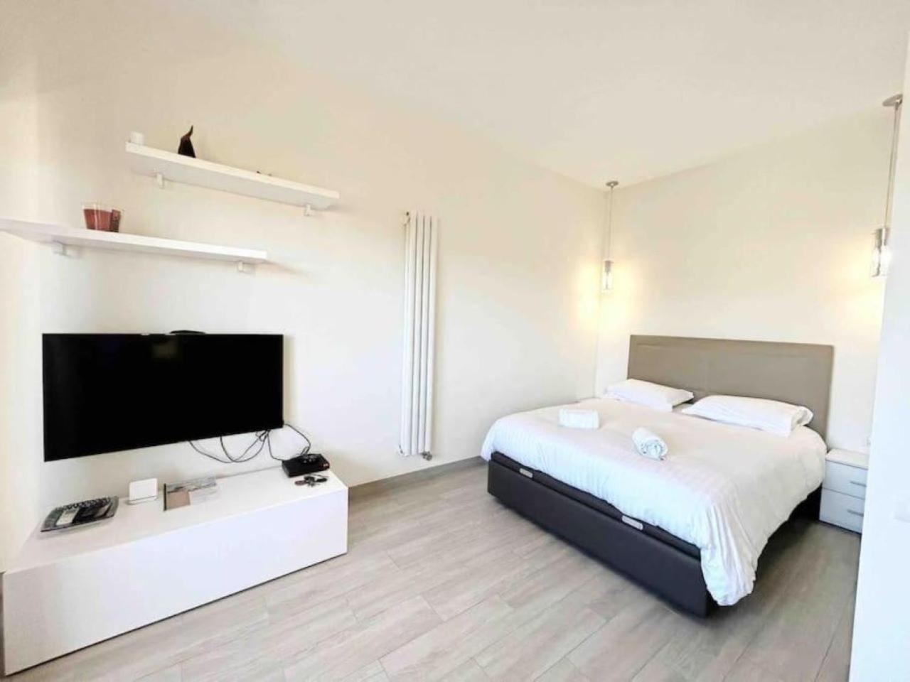 Il Gioiello : Apt 2 Pers, Clim, Piscine, Parking Antibes Bagian luar foto