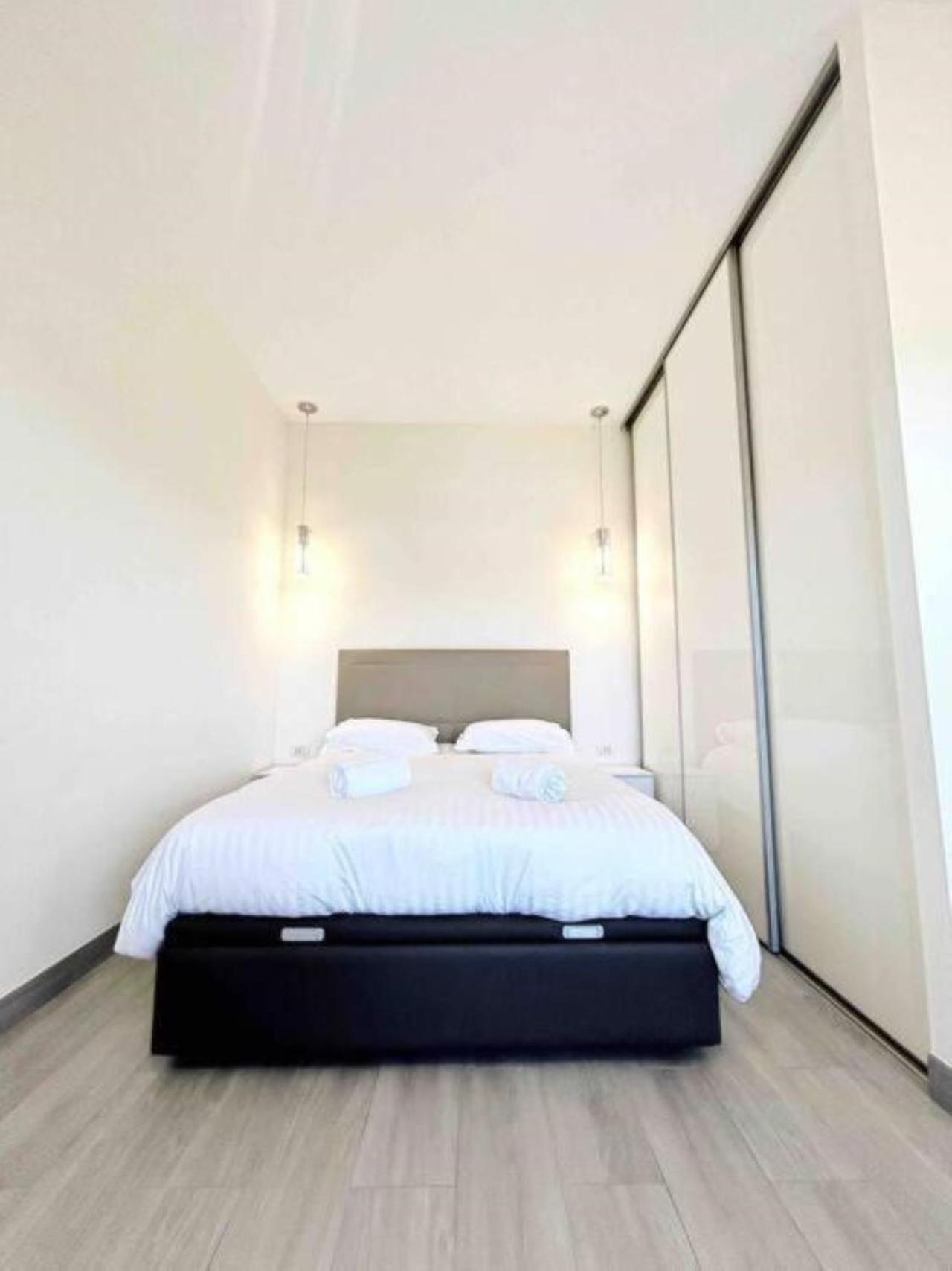 Il Gioiello : Apt 2 Pers, Clim, Piscine, Parking Antibes Bagian luar foto