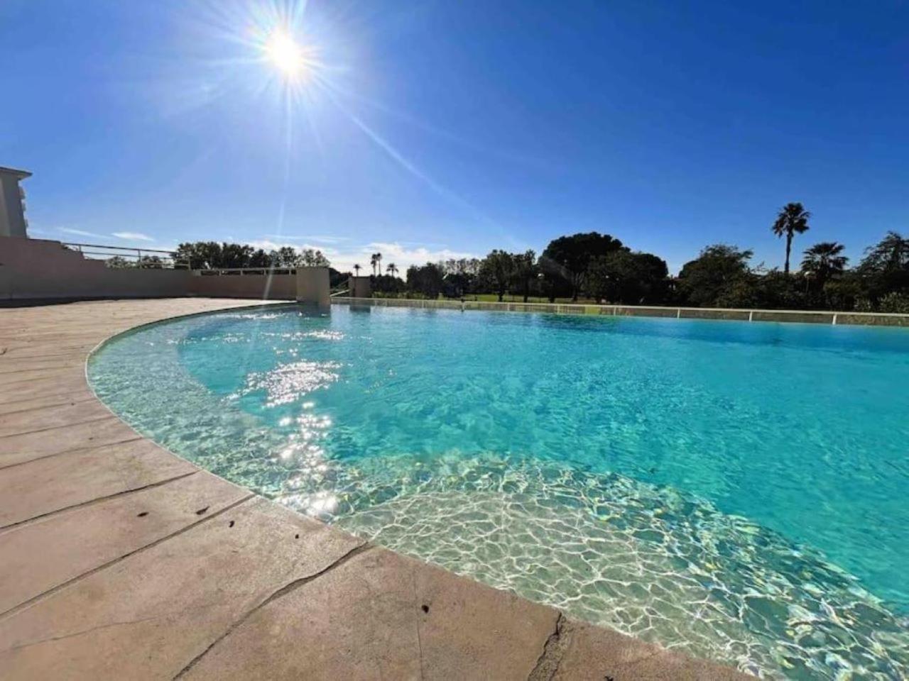 Il Gioiello : Apt 2 Pers, Clim, Piscine, Parking Antibes Bagian luar foto